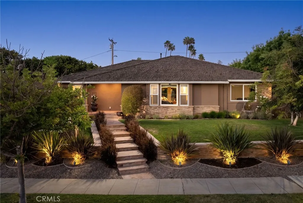 5581 E Lonna Linda Dr