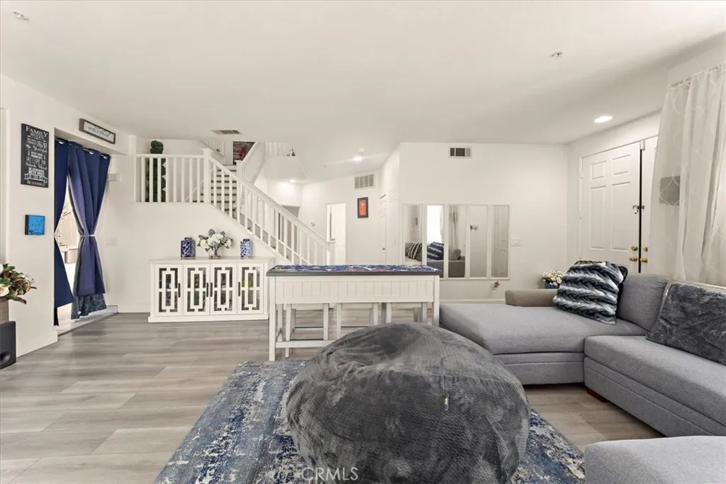16204 Seminole, Fontana, California 92336 — photo 5