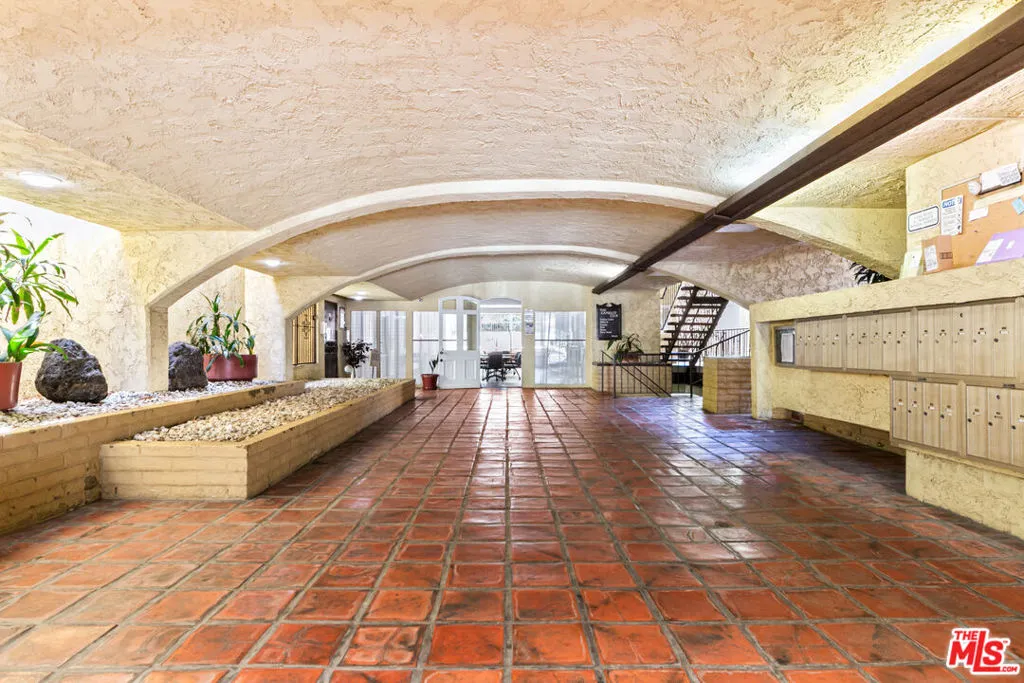 5600 Kensington Way 104, Culver City, California 90230 — photo 5