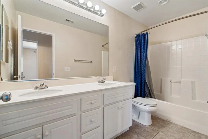Bathroom #4