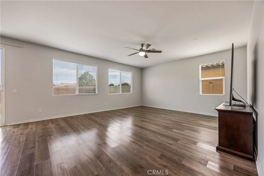 29338 Sword Fern, Lake Elsinore, California 92530 — photo 4