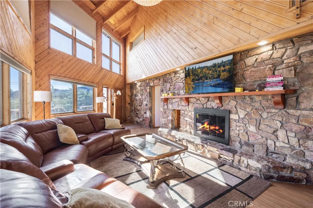 1098 Mt Verdi, Big Bear City, California 92314 — photo 5