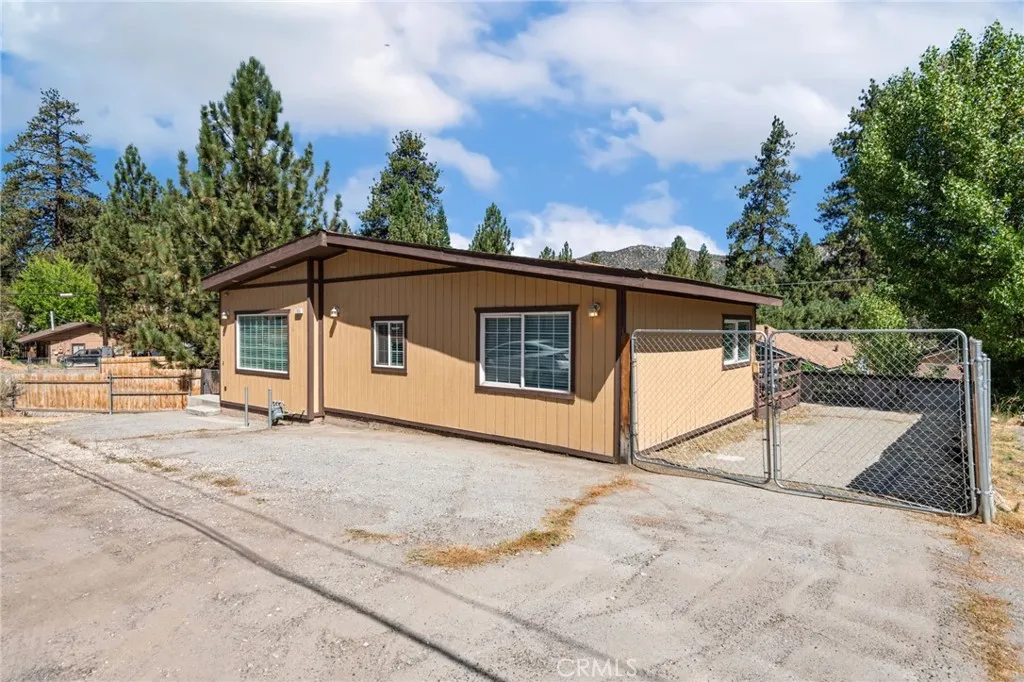 765 W Big Bear Boulevard, Big Bear City, California 92314 — photo 5