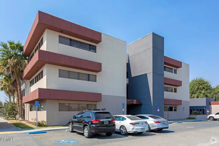Building Photo 1