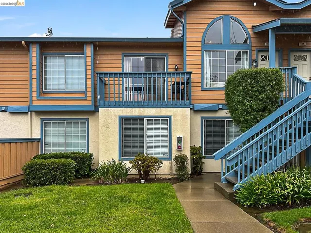 119 Glenwood, Hercules, California 94547-356 — photo 5
