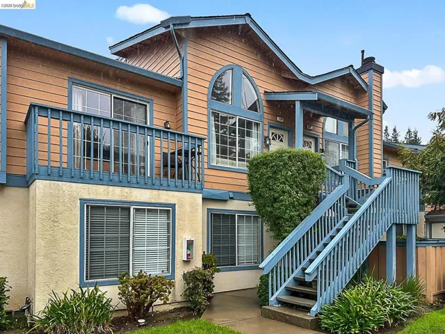 119 Glenwood, Hercules, California 94547-356 — photo 4