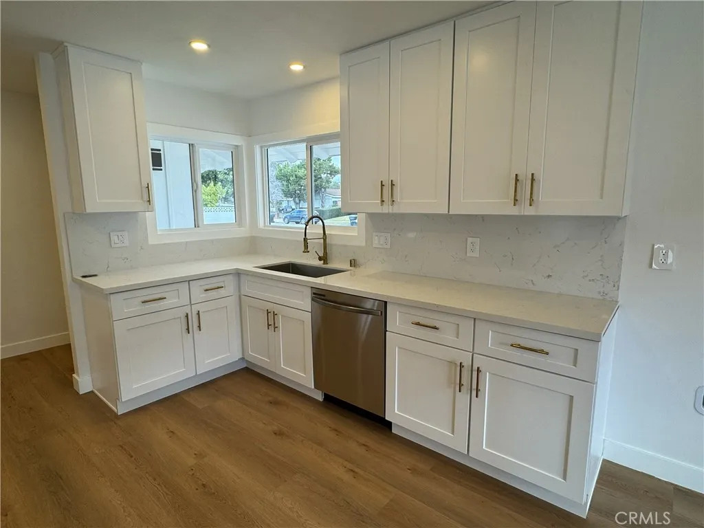 213 N Royal, Anaheim, California 92806 — photo 4