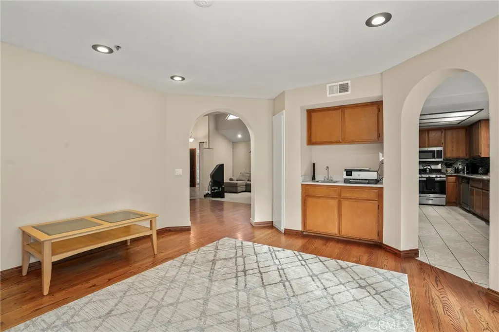 14025 Rabbit Road, Sylmar, California 91342 — photo 5