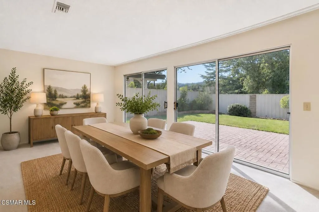 DINING ROOM STAGED