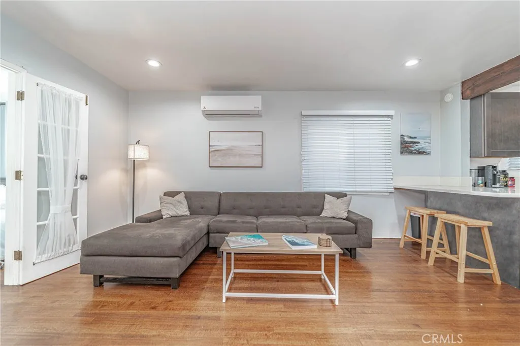 325 Cedar, Long Beach, California 90802 — photo 5