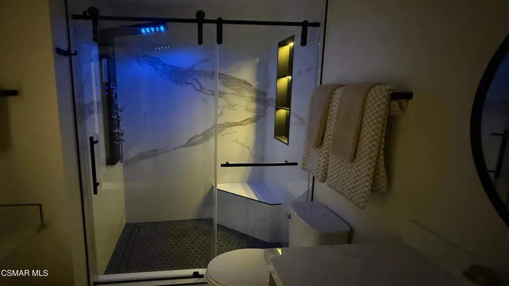23_Primary BathroomF_Shower Neon 23_Primary BathroomF_Shower Neon