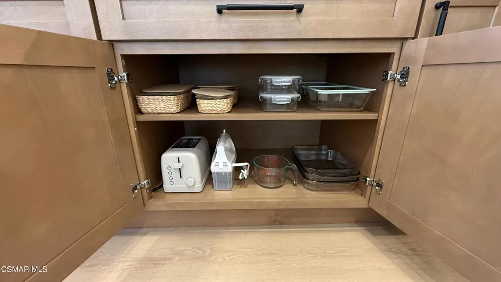 34_Toaster Mixer Storage 34_Toaster Mixer Storage