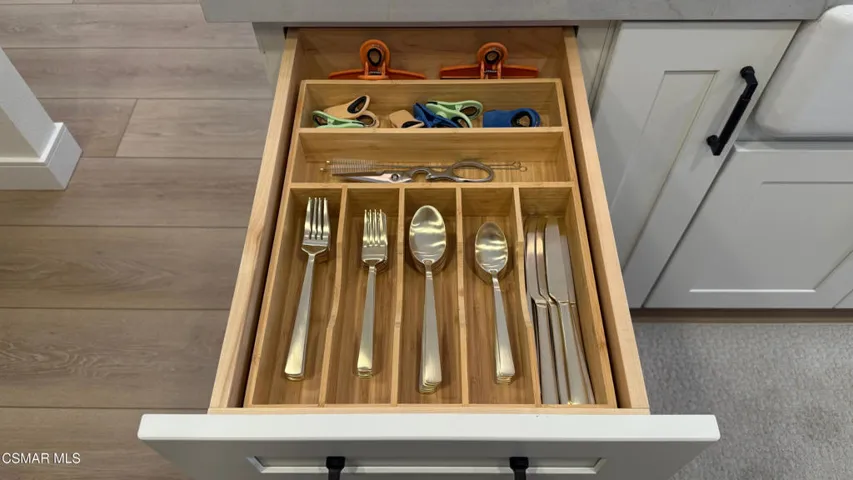 30_Silverware