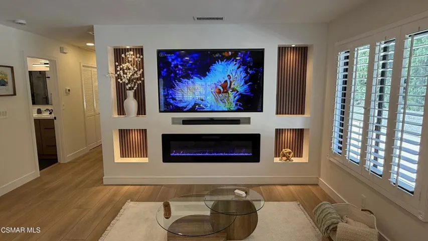 06_Entertainment_Fireplace