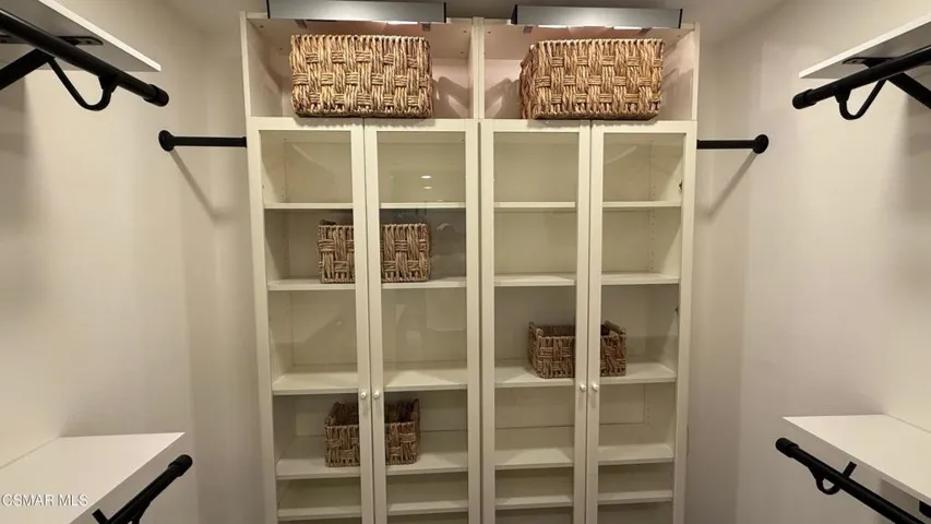 24_Primary Walk_In Closet