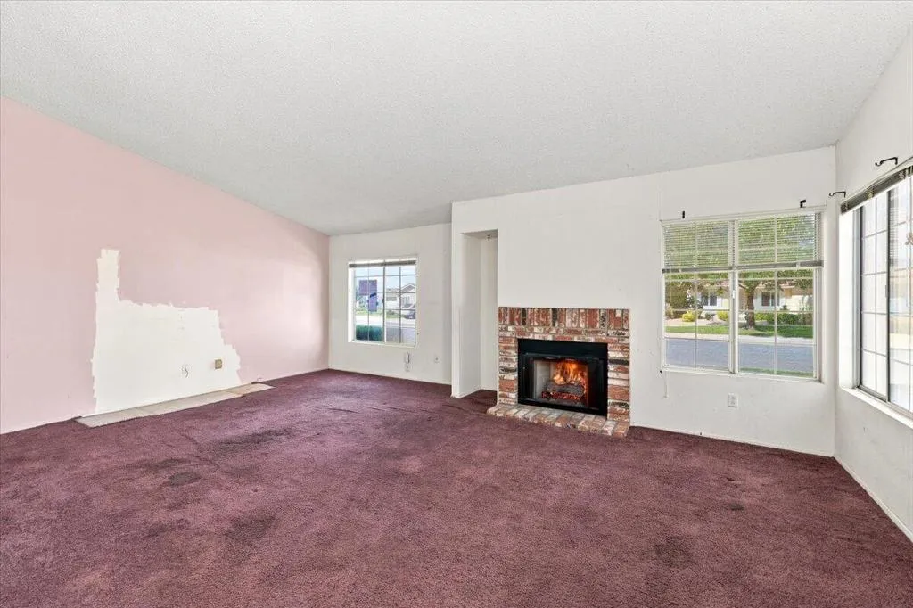 13-Living Room