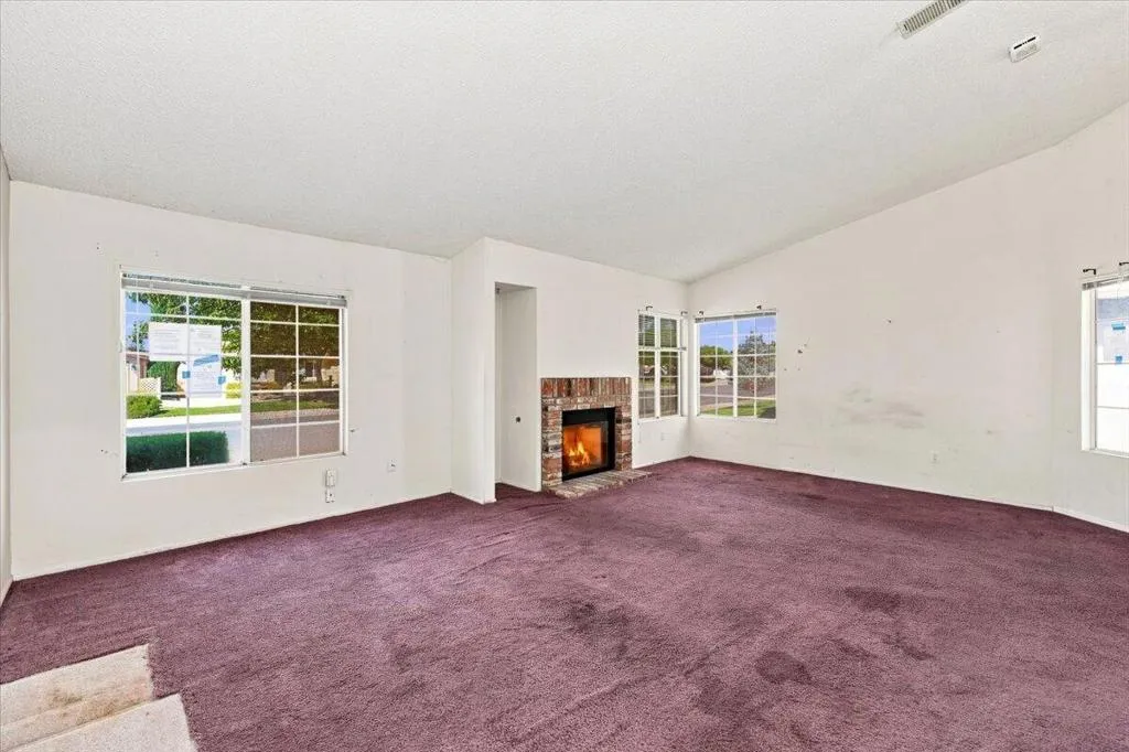 17-Living Room