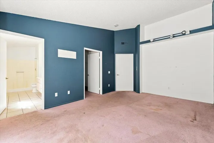31-Primary Bedroom