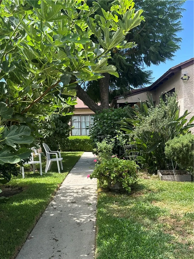 8719 Tilden, Panorama City, California 91402 — photo 5