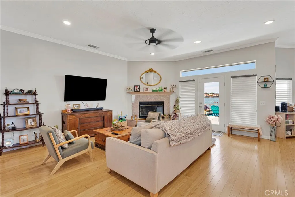 18065 Lakeview, Victorville, California 92395 — photo 5