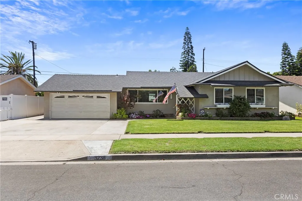 3238 W Ravenswood