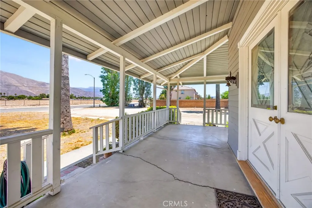 1424 De Anza, San Jacinto, California 92582 — photo 5
