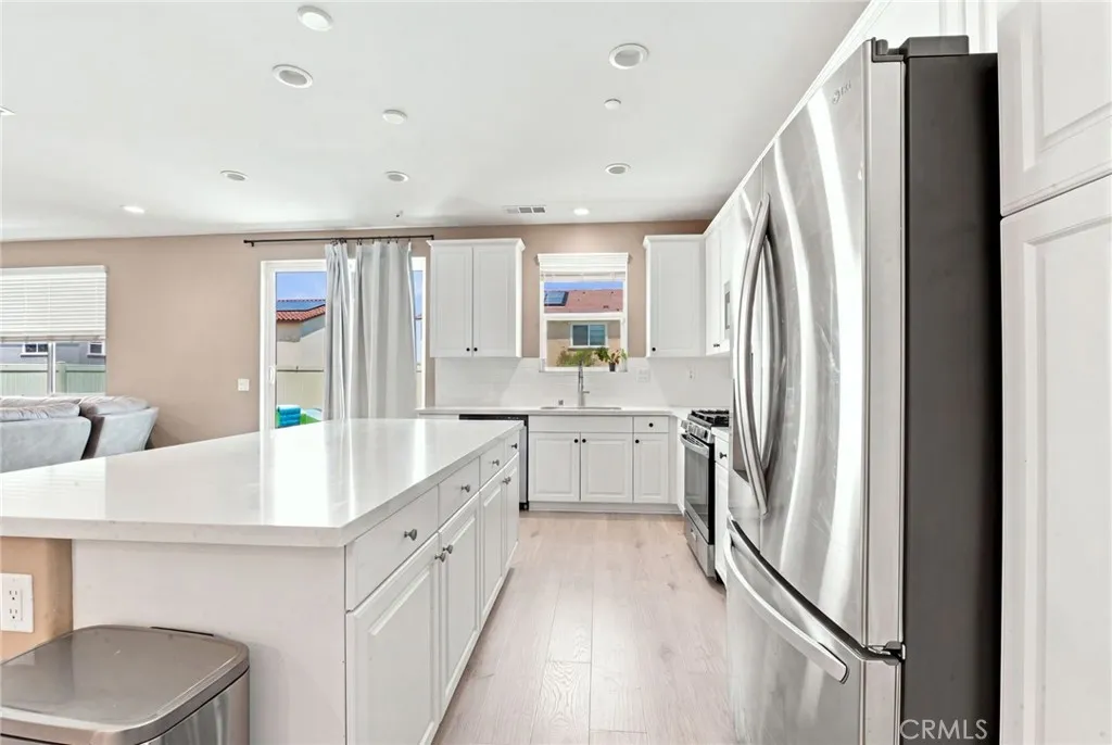 280 Berrybush, Hemet, California 92543 — photo 4