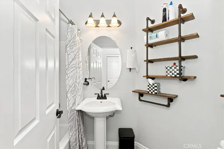 Main Floor Bathroom