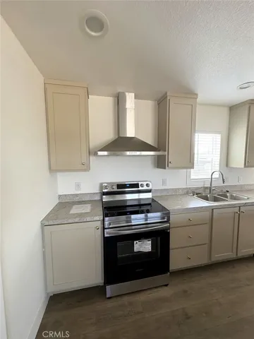 21781 Oakwood, Perris, California 92570 — photo 5