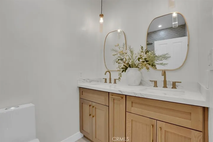 Primary Suite Bathroom