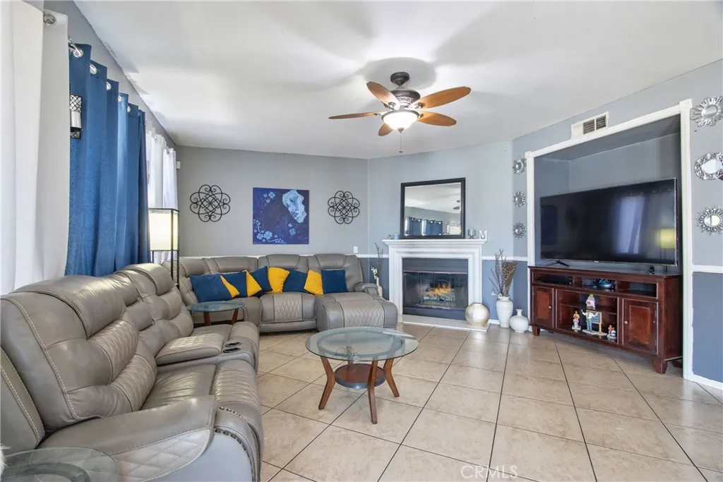 1705 Beacon Court, San Jacinto, California 92582 — photo 4