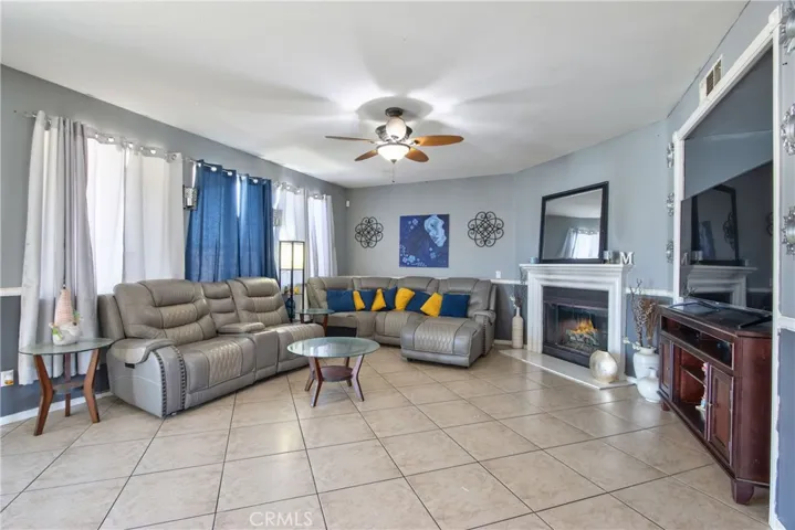 1705 Beacon Court, San Jacinto, California 92582 — photo 4
