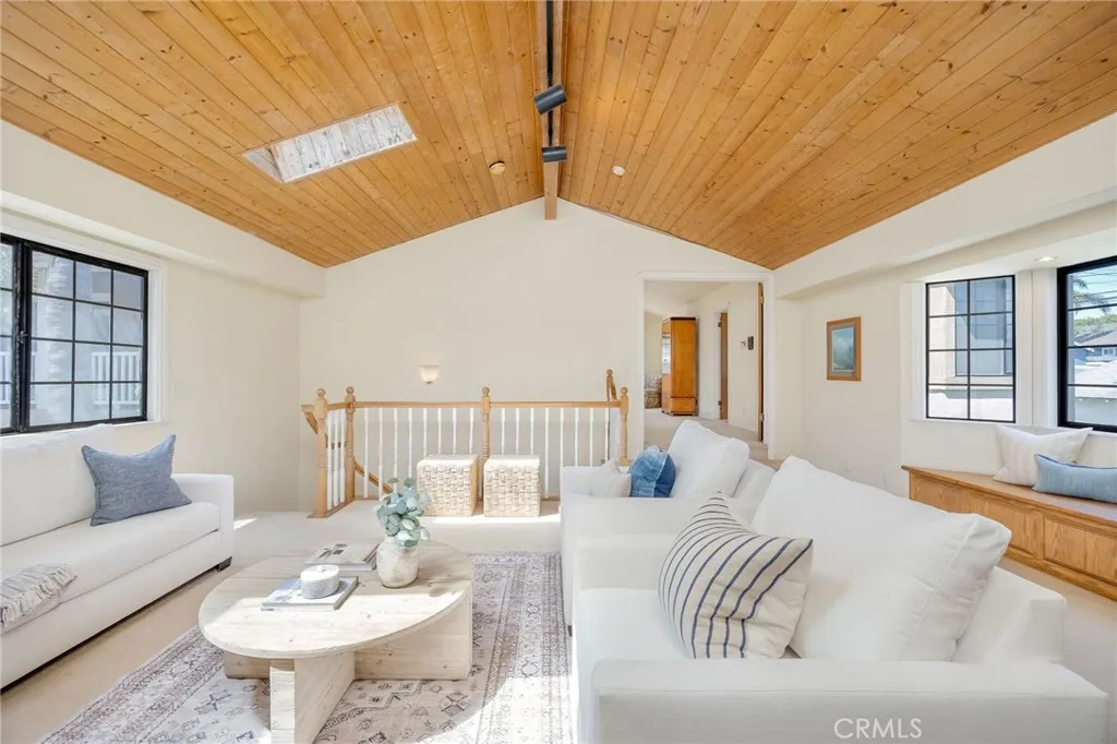 563 36th, Manhattan Beach, California 90266 — photo 4