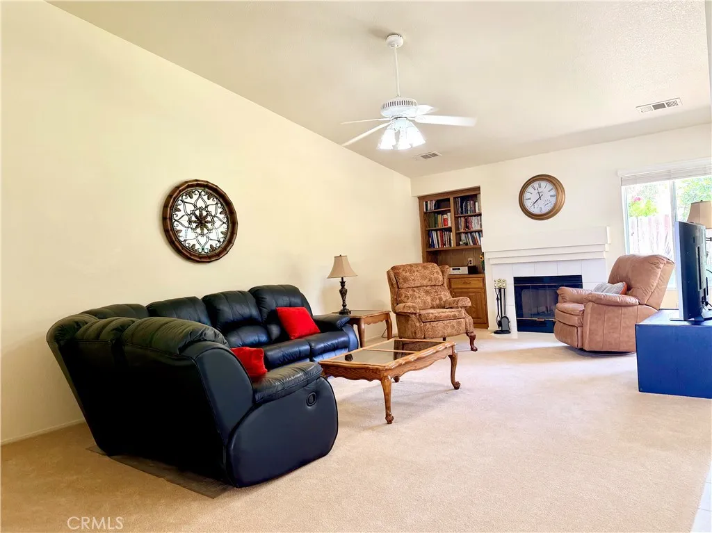 1044 N Sycamore Way, Porterville, California 93257 — photo 5