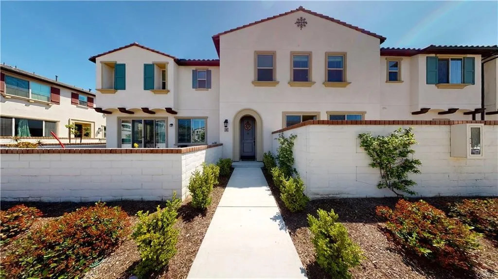 2785 E Berry Loop Privado