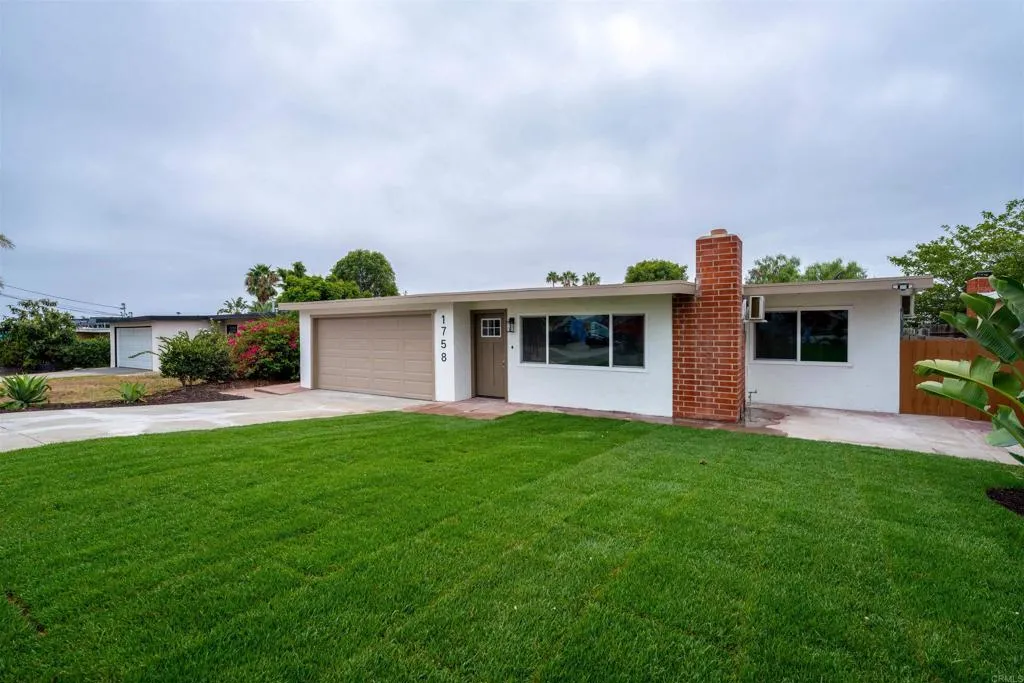 1758 Manor Dr