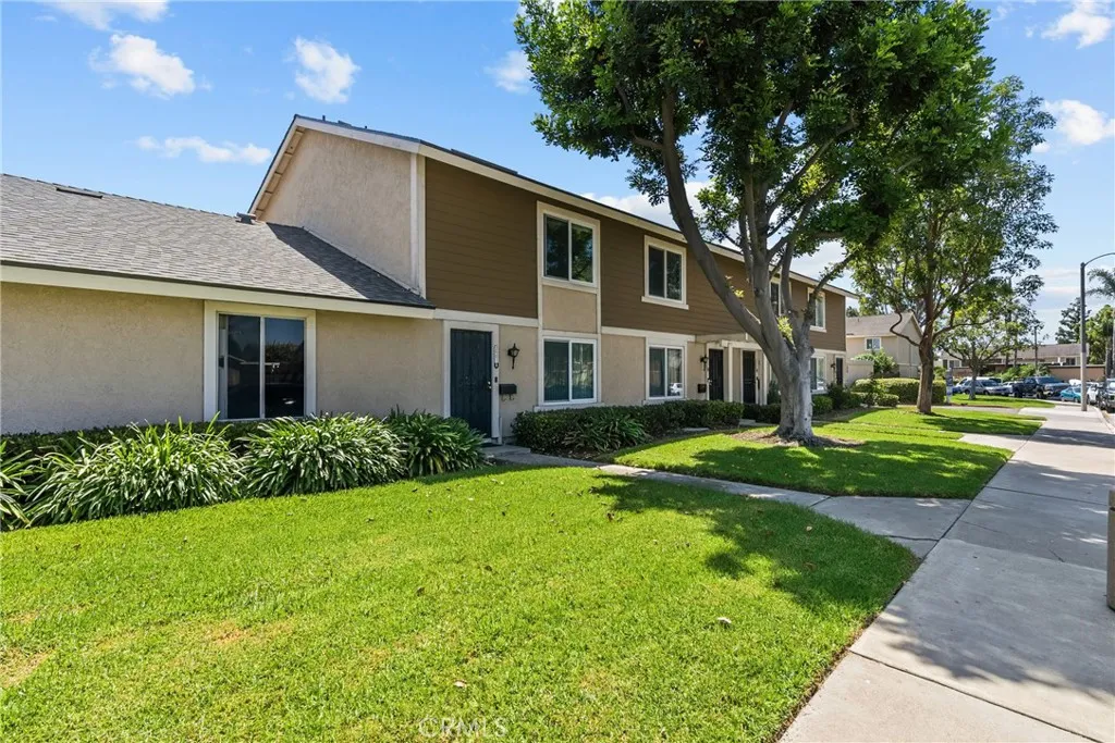 2901 S Sycamore B, Santa Ana, California 92707 — photo 4