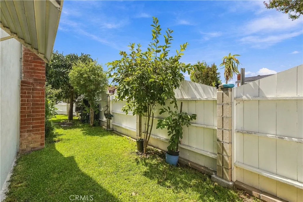 side yard