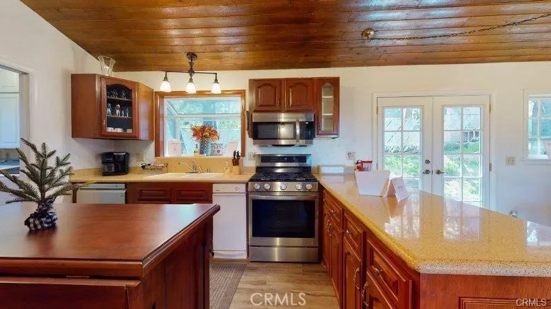 621 Arth Drive, Crestline, California 92325 — photo 4