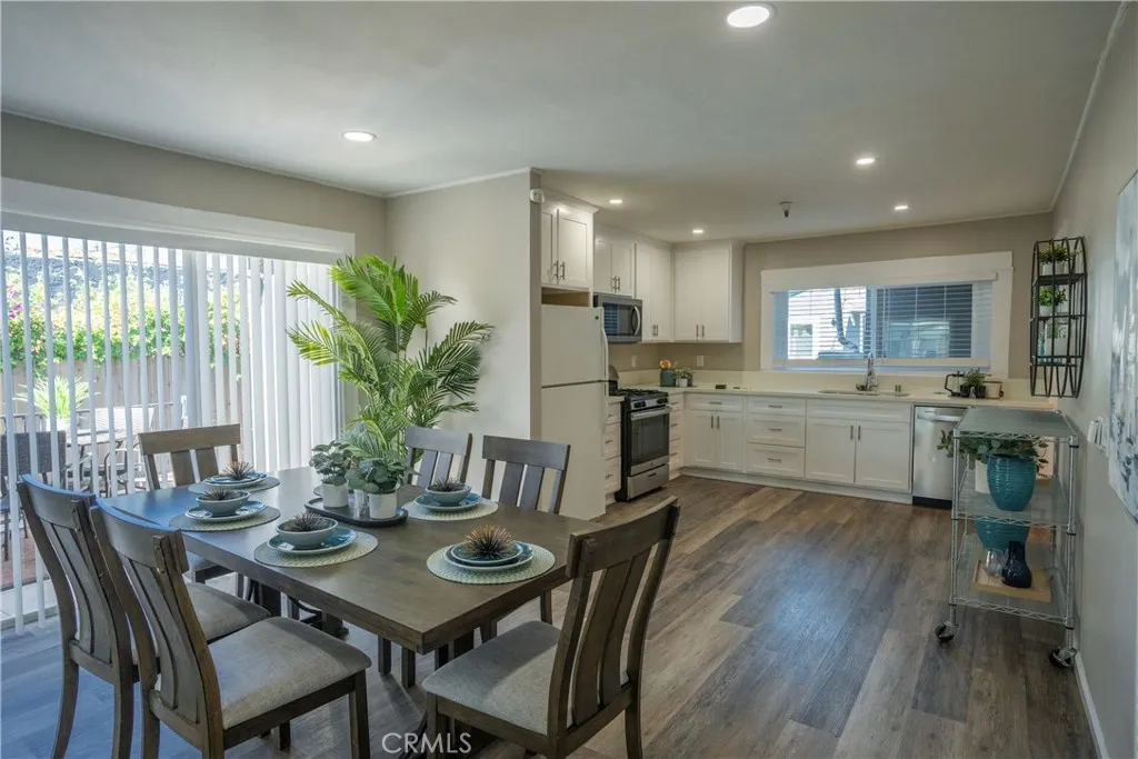 932 Walnut, Long Beach, California 90813 — photo 4