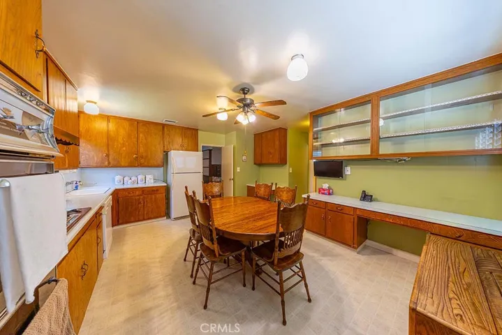 9321 Sideview, Downey, California 90240 — photo 5