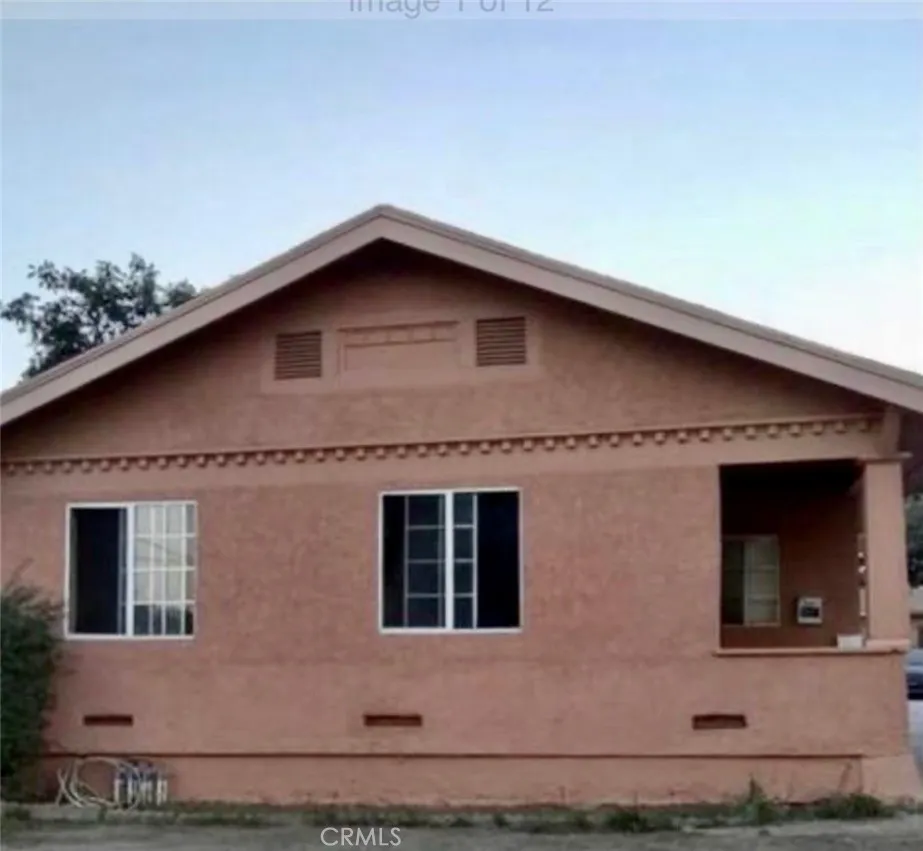 1448 W 106th