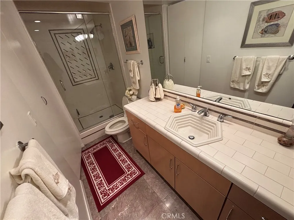  2nd bathroom