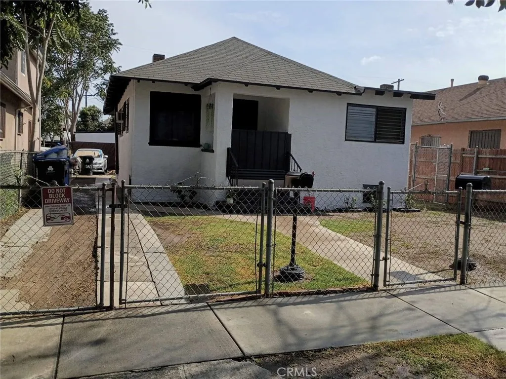1580 E 45th St