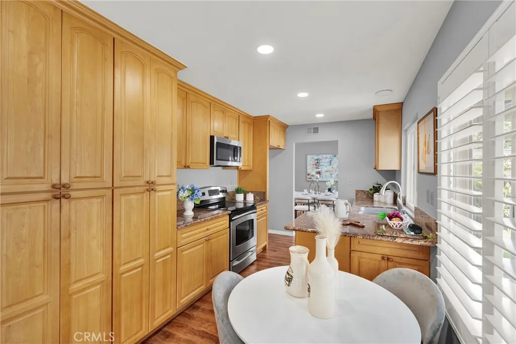 Large Kitchen with Lots of Storage Space