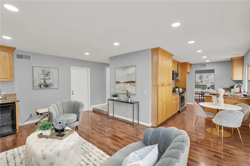 Nice Open Floor Plan