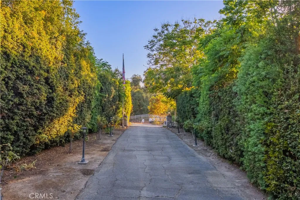 2484 Cameron Avenue, Covina, California 91724 — photo 4