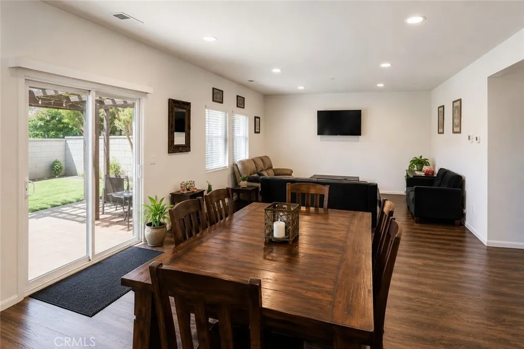 11926 Shady Grove, Victorville, California 92392 — photo 5