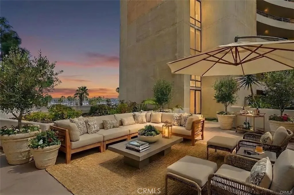 Virtual staging