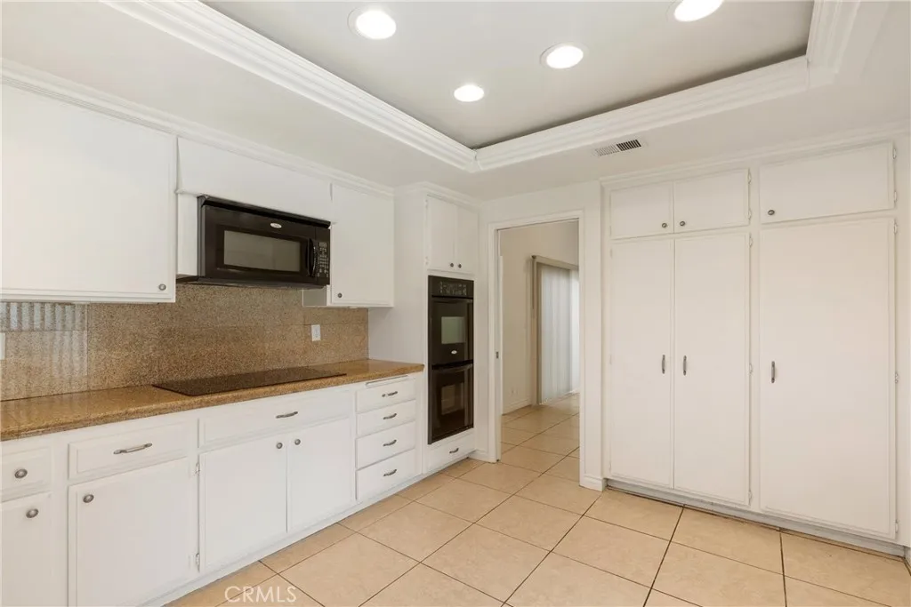Kitchen-doorway to dining room